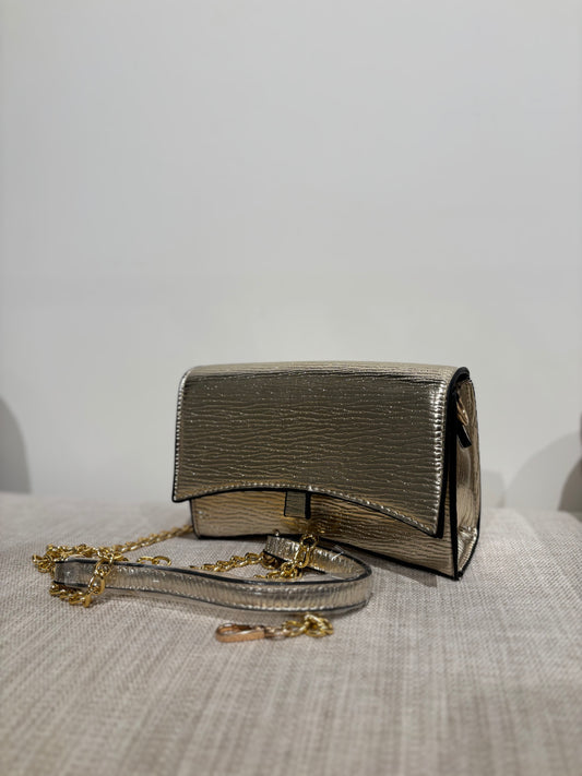 BOLSO CARMELA DORADO