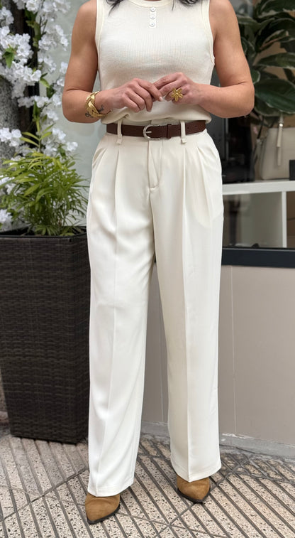 PANTALÓN PINZAS CINTURÓN BEIGE